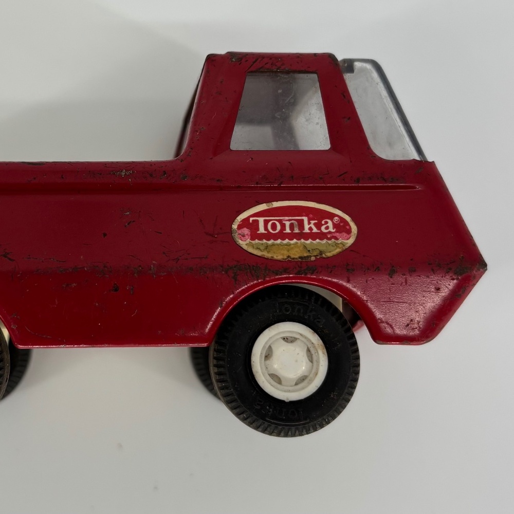 Collectible Red Tonka Truck 041